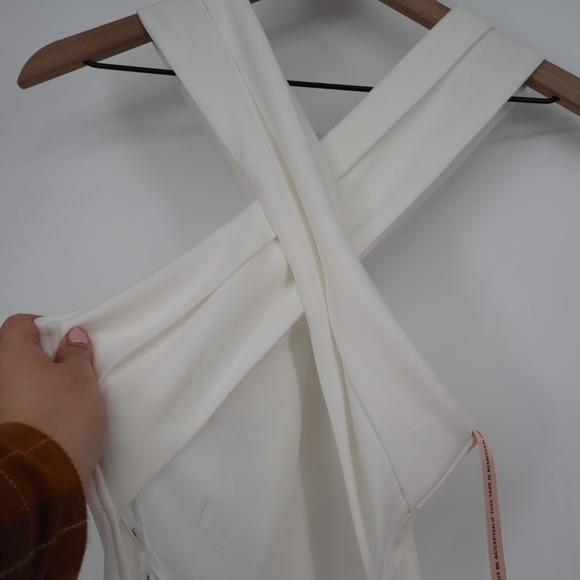 Lulus Maxi Dress Womens M White Crisscross Back Zip Sleeveless Party & Cocktail - Picture 5 of 7